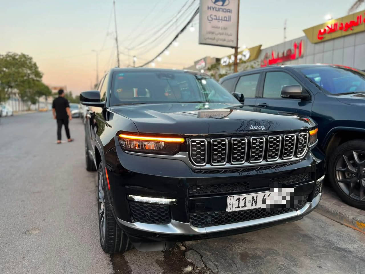 من رخصة صاحب المجموعه
السلام عليكم أحبابي 😘

🔥 للبيع Jeep Grand Cherokee L 2021 🔥

✅ وارد أمريكي صور الحادث والسونار بالمنشور

اعلى مواصفات بالجيب

✅وهي سومت

✅ 7 راكب

✅ ممشى 37 ألف ميل فقط

✅ لون أسود ملكي

✅ داخلية جلد جملي فاخرة

✅ شاشة كبيرة

✅ عدادات ديجيتال

✅ تشغيل بصمة

✅ تشغيل عن بُعد

✅ كاميرا خلفية

✅ حساسات أمامية وخلفية

✅ مقاعد كهربائية

✅ مقود متعدد الوظائف

✅ نظام صوت ممتاز

✅ جنوط رياضية وكالة

✅ إنارة LED

✅ تكييف ثلج

✅ سيارة نظيفة جداً وجاهزة للفحص

الملكيه:تحويل مباشر لصاحب النصيب

يوجد الكثير من المواصفات لم يتم ذكرها في المنشور😇

📍 الموقع: بغداد

💰 السعر: 31800$ دولار قابل للتفاوض بالمعقول🙃

📞 للاستفسار:

***********

***********

السيارة على الشرط والفحص، والله يبارك لصاحب النصي
