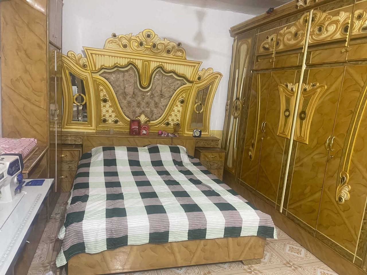 السلام عليكم عندي اغراض بيت للبيع استخدام قليل ونضيف جدا للاستفسار عل الرقم***********
