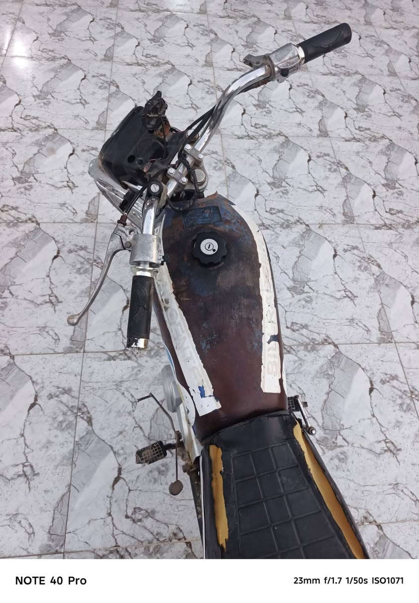 🚲 دراجة نامة للبيع
دراجة نظيفة وجاهزة للبيع، بيع مستعجل 🔥
💰 السعر: بالخاص

📍 الموقع: الهارثة – الخيط – سيطرة بيت طالب السلمان

📞 للاستفسار والجادين بالشراء: ***********

⚠️ المو شراي، رجاءً لا يدخل خاص ويتعبني.
الجاد فقط يتواصل، وشكراً 🙏

نص مكتوب في الصور:
- NOTE 40 Pro
- 23mm f/1.7 1/50s ISO1071