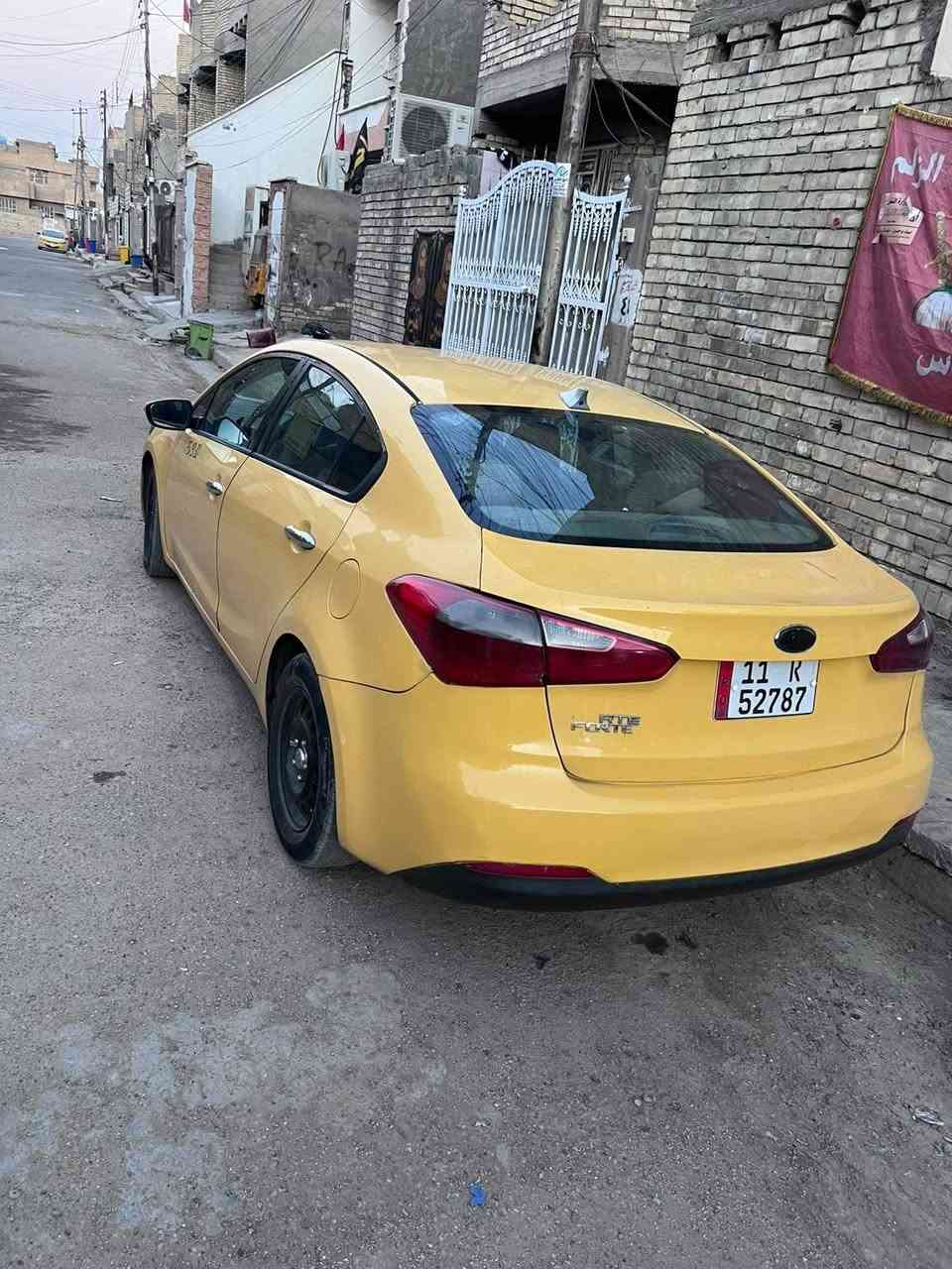 سياره للبيع فورتي موديل 14 امريكي 1800 رقم بغداد حادث بك لايت ما مبدل ولا قطعه مكان بغداد عبيدي  الرئاسه شارع  20
السعر 98 بيها مجال بسيط 
استفسار/***********
