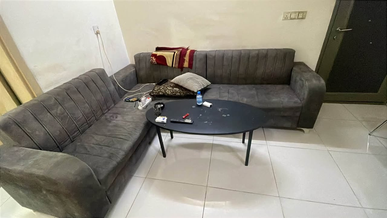 ديوان • ١٢ نفر • حرق جكارة