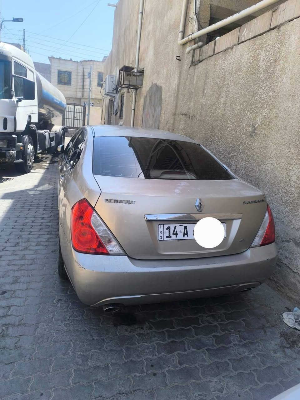 رينو سفران مديل ٢٠٠٩ رقم بصرة الجديد بأسمي سنويه ل ٣١ هزه جديده شرط التحويل 
ماشية ١٨٥ الف بيها جراد تبريد شغال حداديه توني مبدلها سعرها ٦٧ ورقه للتواصل على رقم بي واتساب *********** البصرة, العراق
