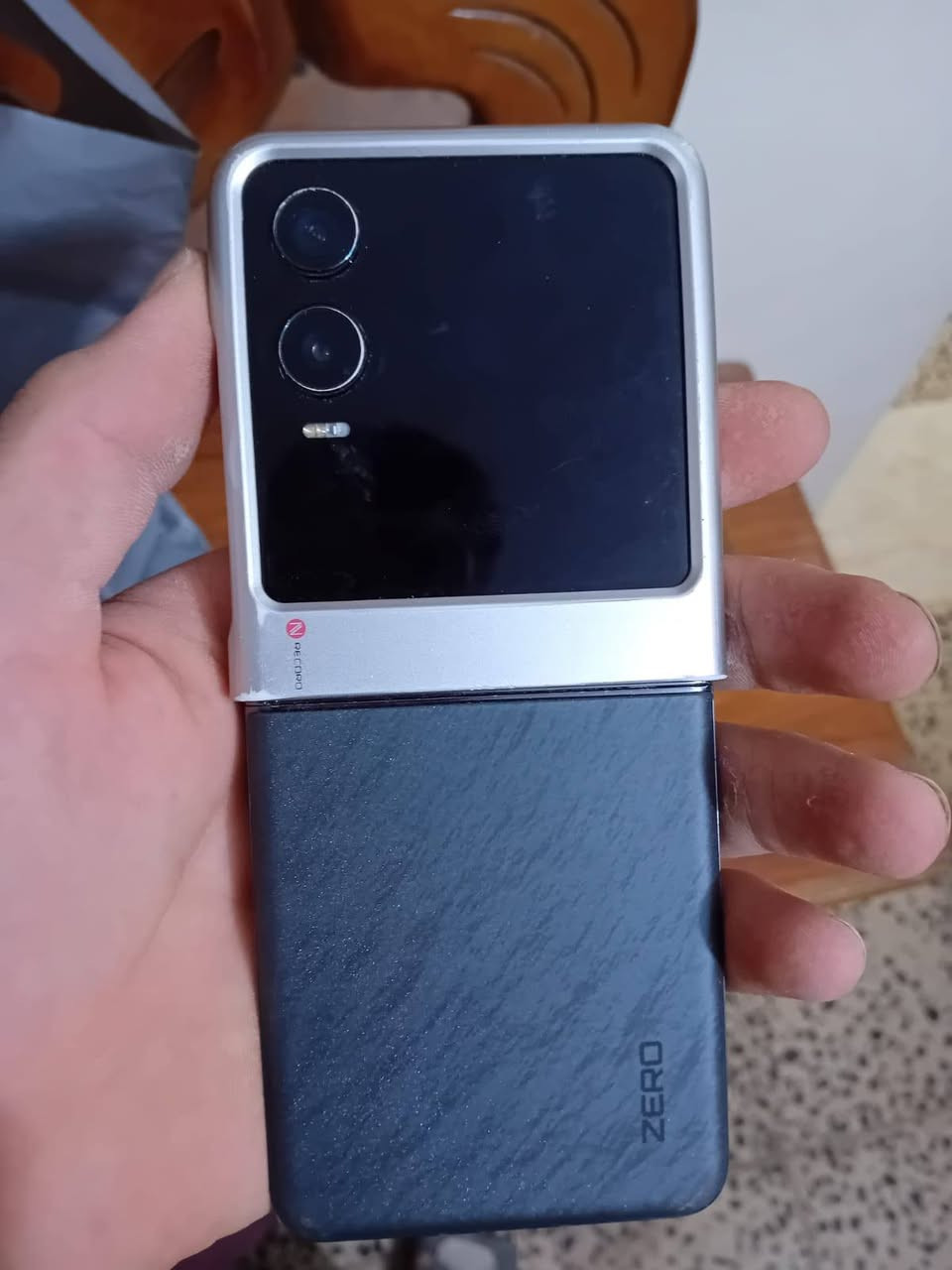 للبيع Infinix Zero Flip 
الذاكرة: 512GB | الرام: 8GB
الحالة: نظيف 90% بي طخة صغيرة فوك بالشاشة 
الجهاز شغال 100% واللمس ما متأثر
بدون ملحقات - جهاز فقط
السعر: 400 الف وبي مجال بسيط يرهم مراوس حسب القناعه 
المكان: سامراء 

للتواصل خاص***********

