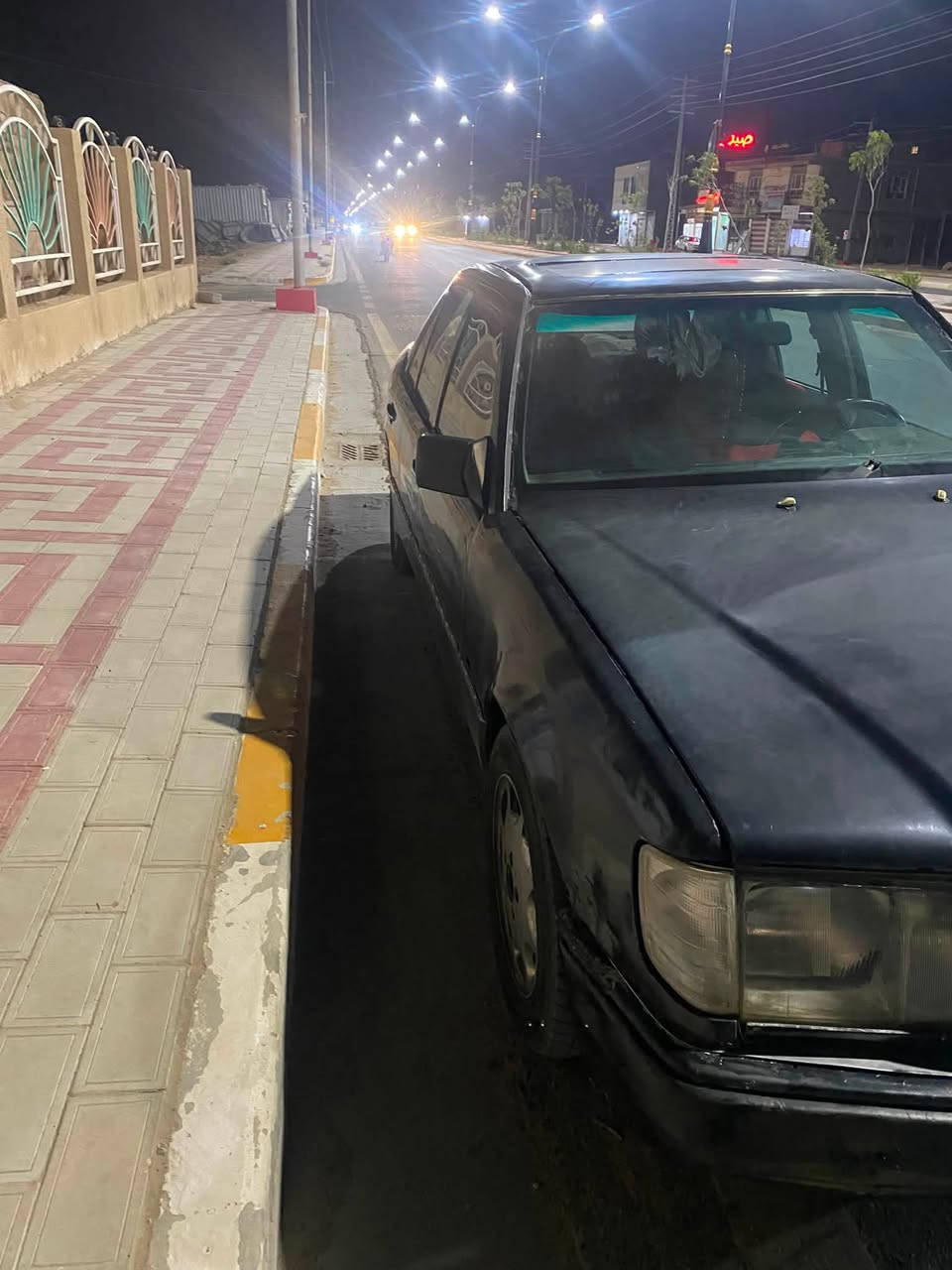 السلام عليكم اخوان سياره 320 بيبي سياره مال تعمير كير ومكينه 3000ياباني الكير والمكينه زينات بس نقص حداديه رقم كربلاء السعر ٢٩ بي مجال  ***********/***********
