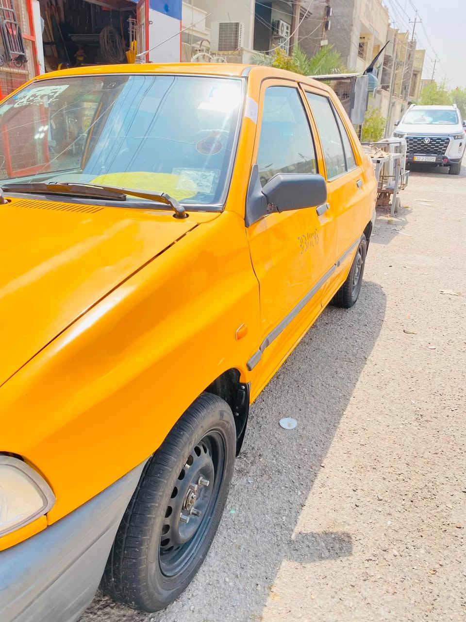 سلام عليكم  سايبه 18 غرامه هيئه مصفره هزه جديده تحويل ثاني يوم كير محرك كفاله تبريد ثلج لا ضربه ولا صبغ كهربائيه كله شغال حداديه جديده باتري جديد داينمو جديد شاشه تخم تاير عارضه ب 40 وبيه مجال حك جيه مكاني بغداد العبيدي رقمي اتصل وبل خدمه ***********
