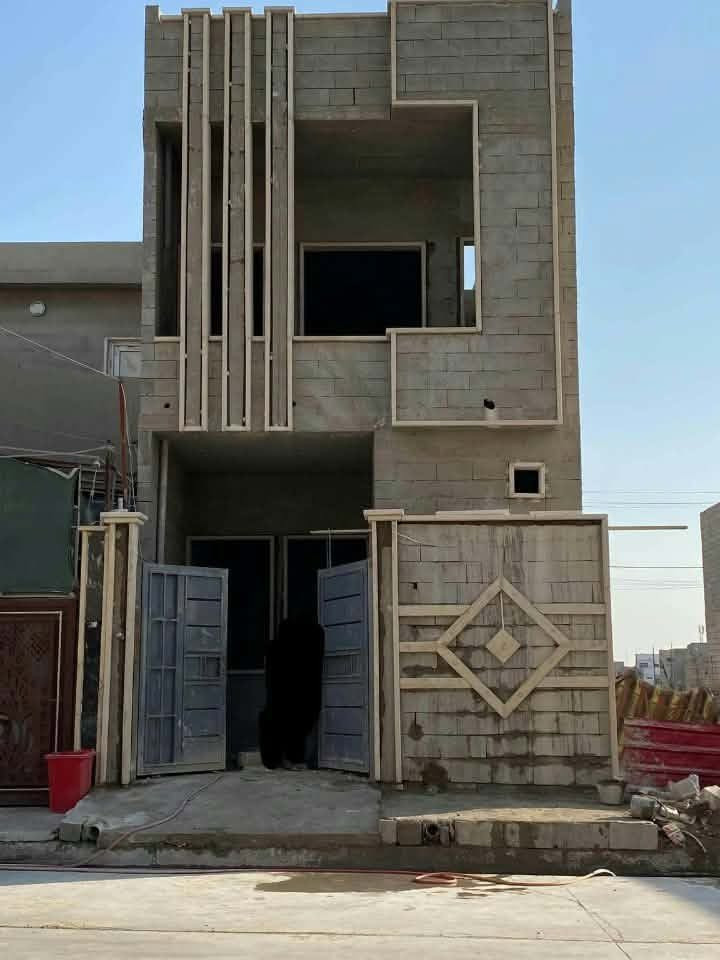 سلام عليكم 
عمل ارضي كاشي+بورسلين سعر المتر ب3500
عمل جدار سيراميك سعر المتر ب4500
عمل كوبلن حلان +مرمر سعر المتر ب3500
داخل الموصل فقط
نشتغل بلتقسيط حسب التفاق
***********

