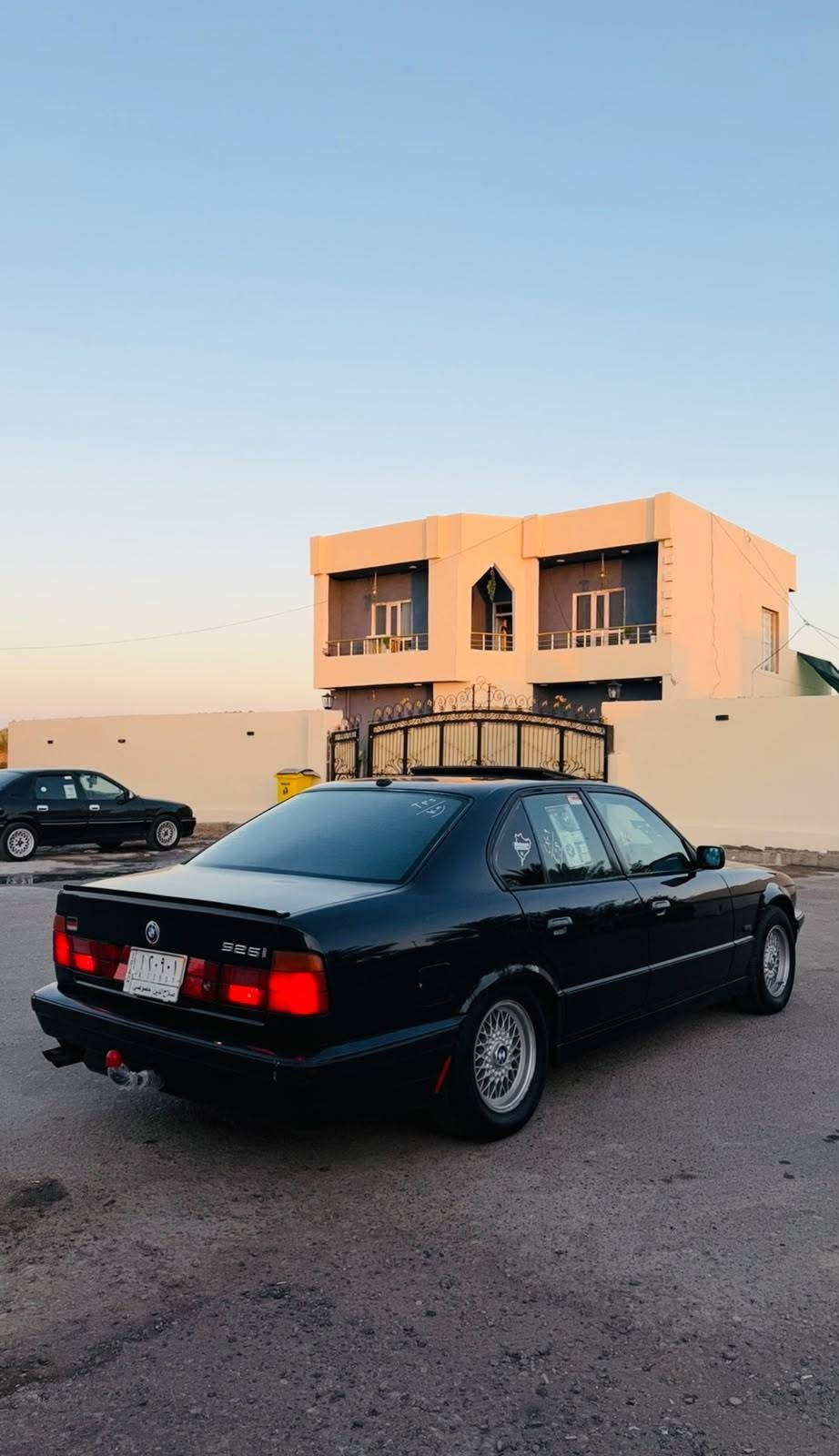 السلام عليكم للبيعBMWاصل525 موديل1994 رقم صلاح الدين مشروع وطني سنويه لحد27  سلايت طكات3 بجم عريض دخاني كير ومكينه مكفوله كير اوتو 3انضمه حداديه امامي خلفي جديده تبريد ثلج قطعتين🥶 مصبوغه عام جماليه كهربايته كله شغاله منضومه زنون اصلي ويل حصيره تخم تاير جديد سنتر لوك جام4كهرباي كشانه جلد +كهرباء غرفته حيل حلوه السعر63بي مجال مراوس حسب القناعه رقم التلفون ***********
