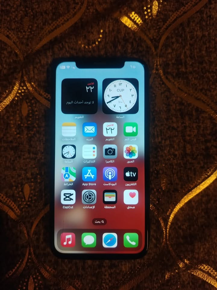 جهاز iPhone X نضيف مبدل بطارية  100 ومبدل شاشة درجة أولى الذاكرة 256 السعر 150 بي مجال شي قليل الشراي يتصل  ***********
