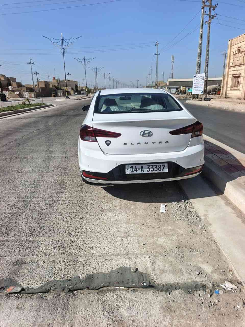 السلام عليكم إنتر خليجي موديل ٢٠  رقمه بصره سياره حره تحويل ثاني يوم سياره  فول مواصفات سياره ما مكفولة ظربه للوجه بس الفخذ ات سليمه تبديل بنيد وجاملغ تعميل سعر ١٢٠ 
ورقه *********** تصل ع رقم أو خاص
