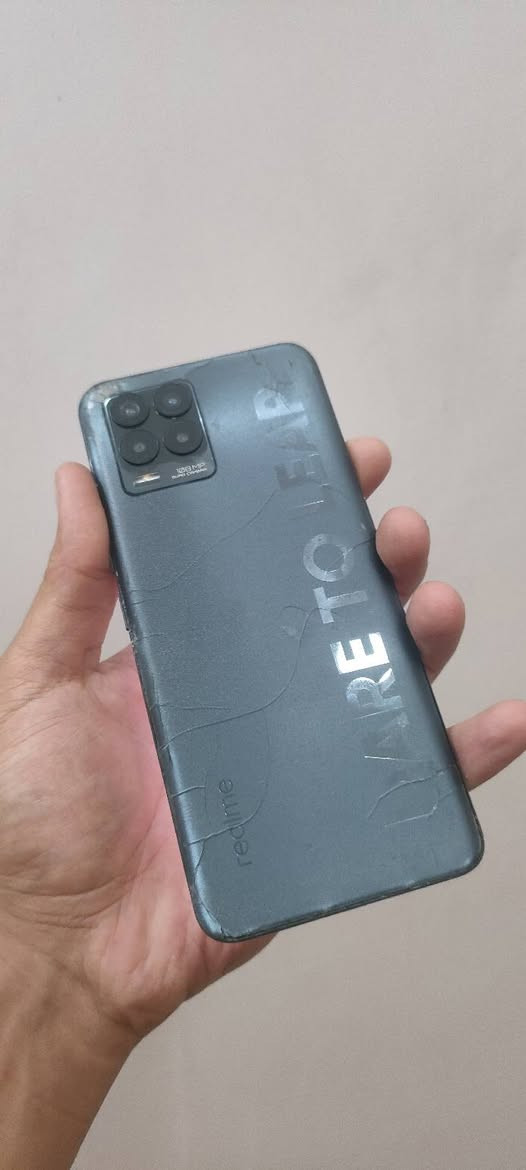 ريلمي 8برو ذاكرة 128 رام 8 جهاز نضيف فقطط ضهر بي فطور 
كلشي شغال 
لكن بي ملاحضة مرات اللمس ما يستجيب نادرا ما يصير ويرجع كلش طبيعي  وشاشتة اصلية بصمة شغال كلشي شغال 
سعرة 110 مكاني كرخ توصيل صيل داخل الكرخ فقط موجود رقمي   ***********
