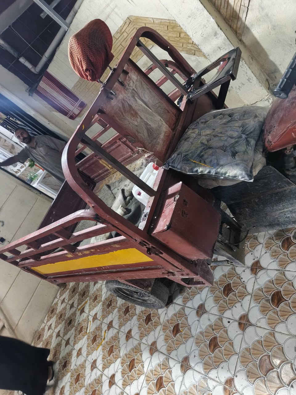 السلام عليكم ستوته للبيع موديل ١٧ كلك مكاني واسط عزيزية الستفسار ع رقم ***********
