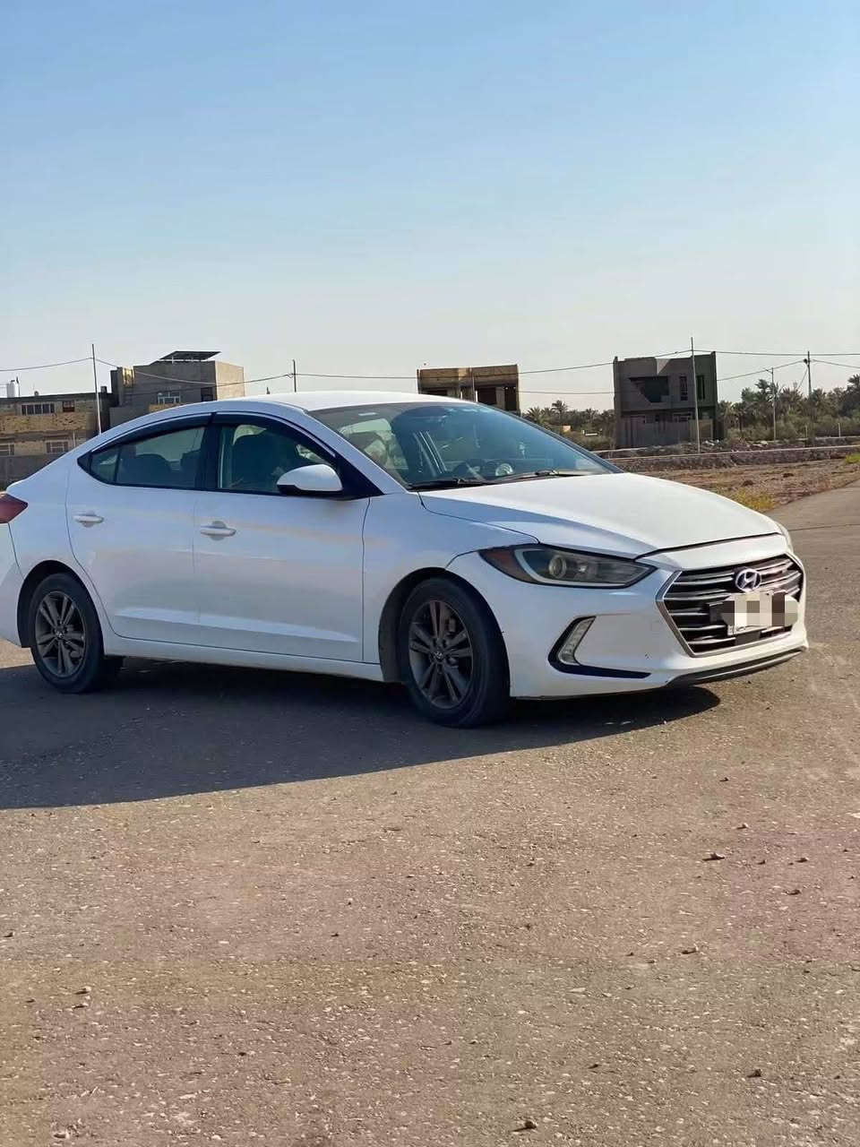 النترا موديل 2018 وراد امريكي بأسمي تحويل ثاني يوم حادثها جاملغ مصبوغ فقط وبنيد مبدل  وبالعراق بيها خشم الجاملغ الامامي جهة الصدر بارد شواصي لغود كفاله ماشيه130
السيارة جديده تخم تاير حداديه كير مكينه خير من الله شادلها 
مكينه مال موديل ٢٠
تبريدها ثلج 
اي نقص مابيها
كير At. المرغوب منضومه غاز جديده سياره جاهزه 
مكان بغداد قرب البياع 
***********
