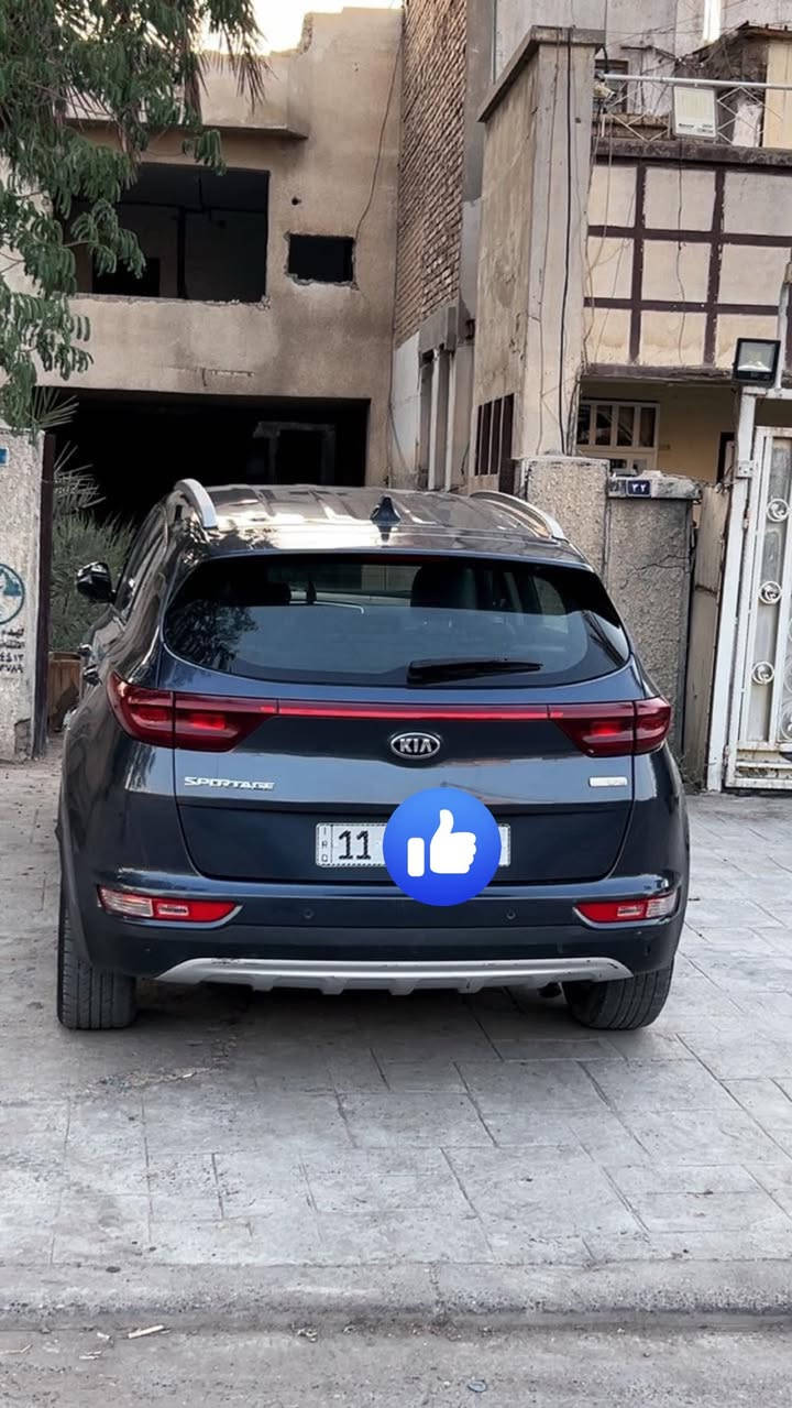 السلام عليكم كيا سبورتج للبيع 2019 خليجي بسمي تحويل ثاني يوم فول مواصفات عدا الفتحه محرك 2000 دوش رادار امامي مانع تصادم كشن امامي كهرباء تدفئه  وتبريد كشنات امامي وخلفي تدفىه فقط مري شفط نظام ترحيب بصمه داخل جلد بلادي فول مال جناي بيها بنيد ونص صندوق فقط بدون دواخل رقم بغداد رقم ***********
