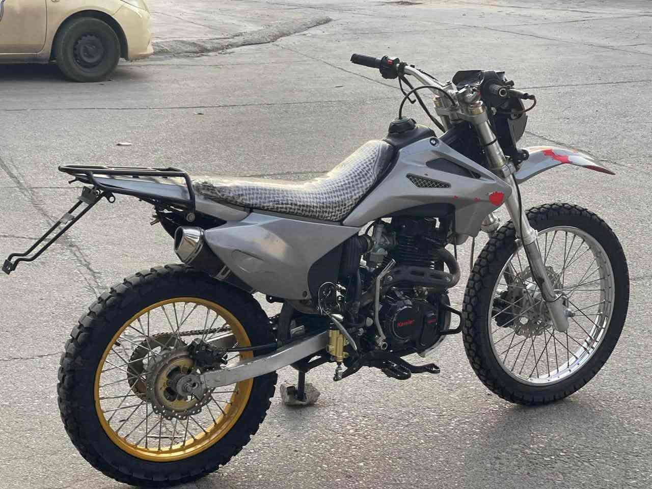 بسم الله الرحمن الرحيم 

kawyar 250cc

زۆر بەقوەت و مەزبوتە مەکینەی بە شەرت دەبڵ و ئیستۆپی پێشو دوای بێعەیبە تاقم وایەری مەزبوت
سعری ٥٥٠ هەزار و هەنێک مەجال

***********

***********

دەستخۆش ئەدمینی بەڕێز
