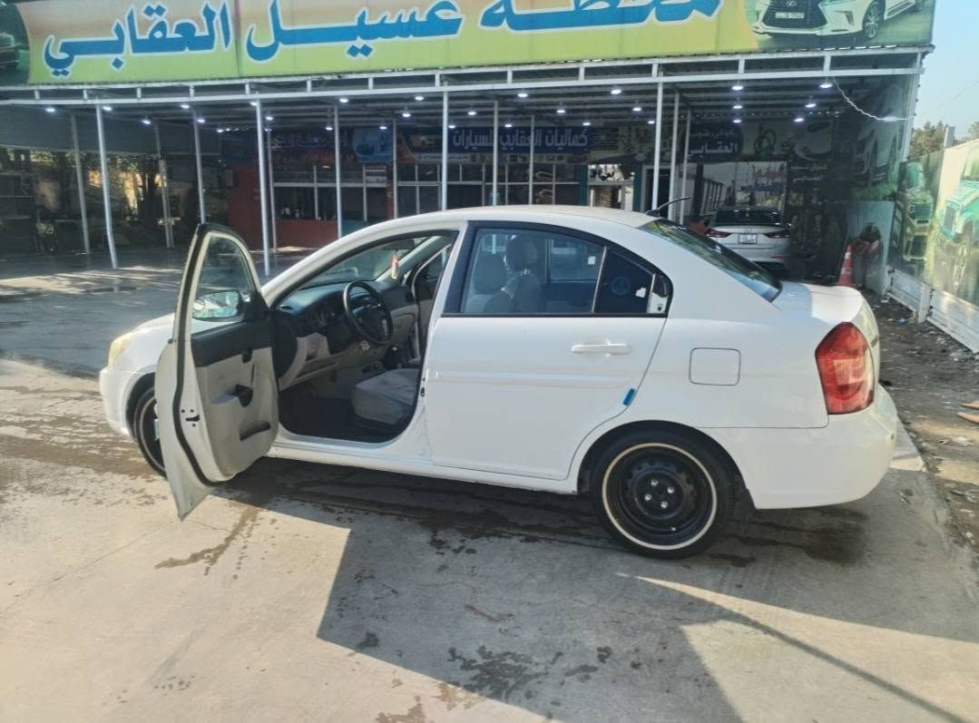 رقم بغداد باسمي سنويه جديده
خليجي مكينه 1600
مشط كهرباء
بيها جاملغ خلفي  و بارد خلف باب ساق  
كير مكينه جدد كفاله 
 منضومه التبريد ثلج شرط 
الصدر امامي خلفي جديد   
تخم تاير جدد 
دوشمه جديد 
غرفه حلوه 
سياره ما تذب عليهه ربع دينار 
مكاني كوت التواصل التصال على الرقم : ***********
ما متواجد على الفيس اتصل و تدلل @إشارة
