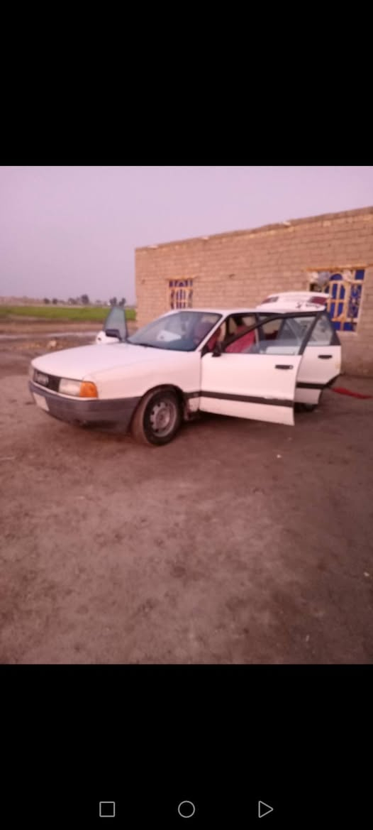 سلام عليكم اودي للبيع موديل 91 لسعر 20 وبيه مجال مكاني سماوه قضاء الخضر باقي لتفاصيل على هاذه لرقم  ***********
