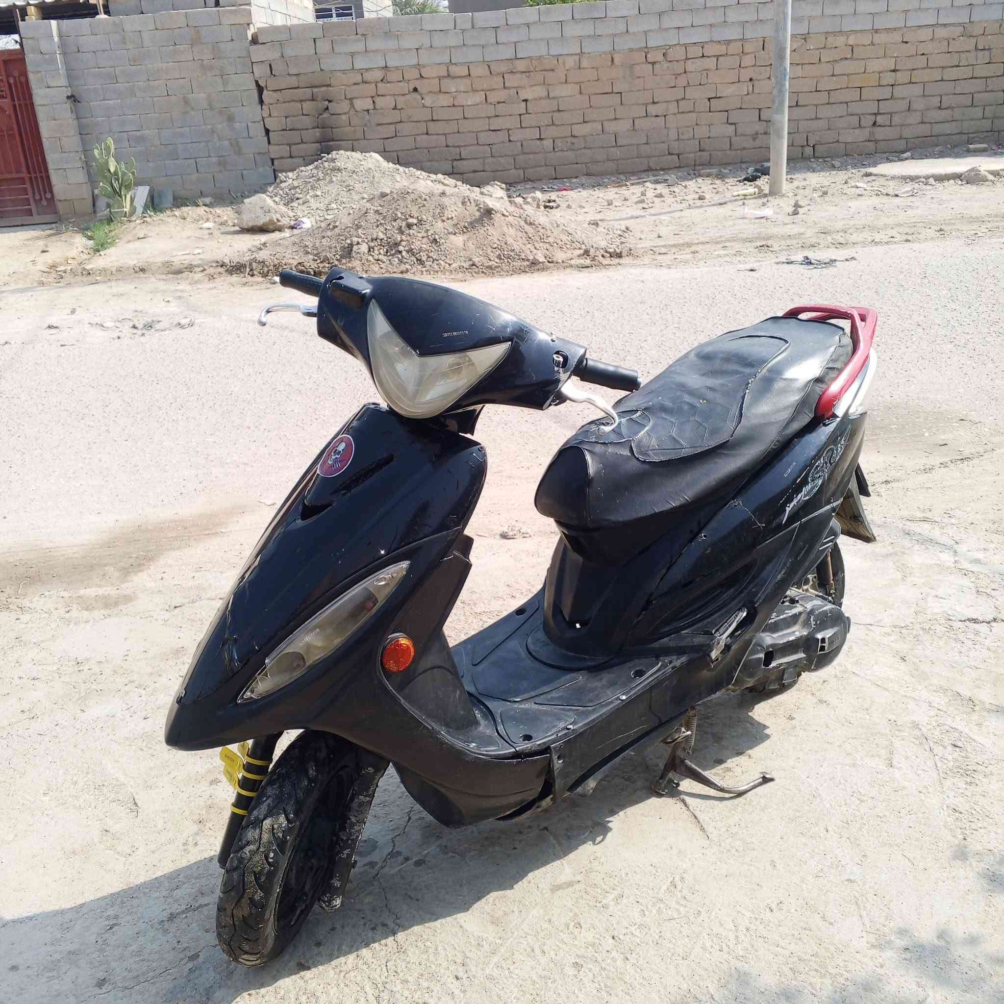 يعلق • حلوه • خاص