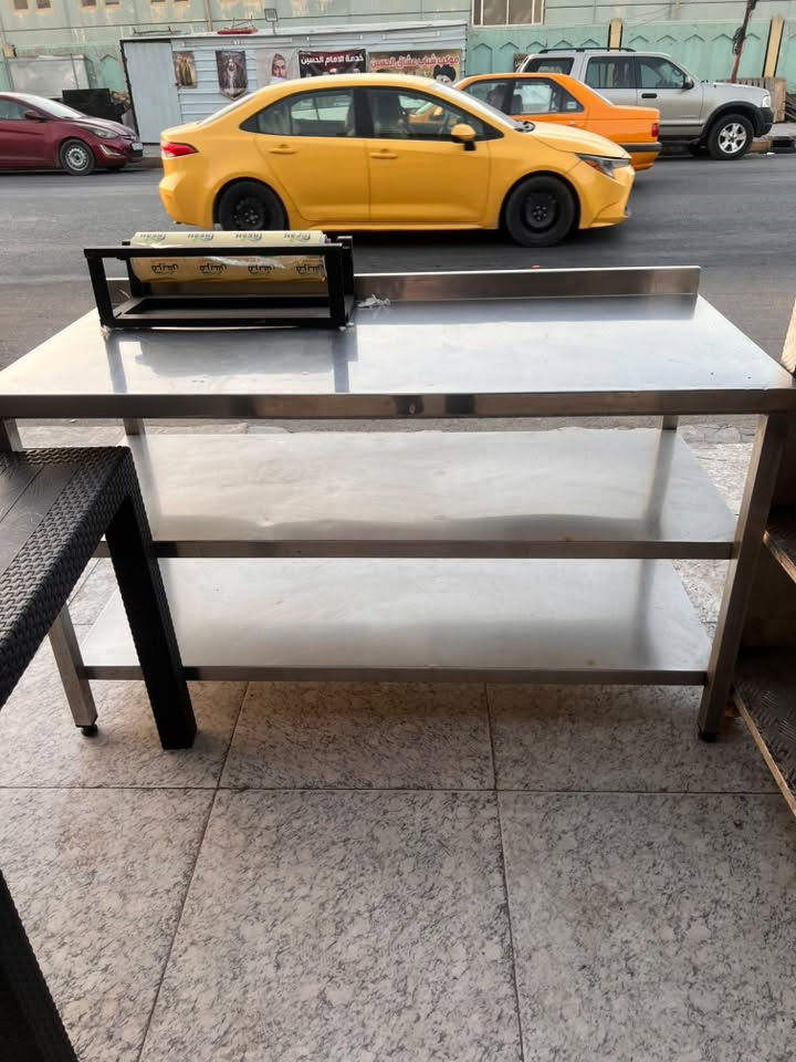 غراض مطعم للبيع استخدام قليل
عارضة تركي استخدام شهر 
ميز ستل ستيل عدد 2
سنك سياحي ستل ستيل 
منقلة 
العنوان بغداد الجديدة 
للتواصل ***********

