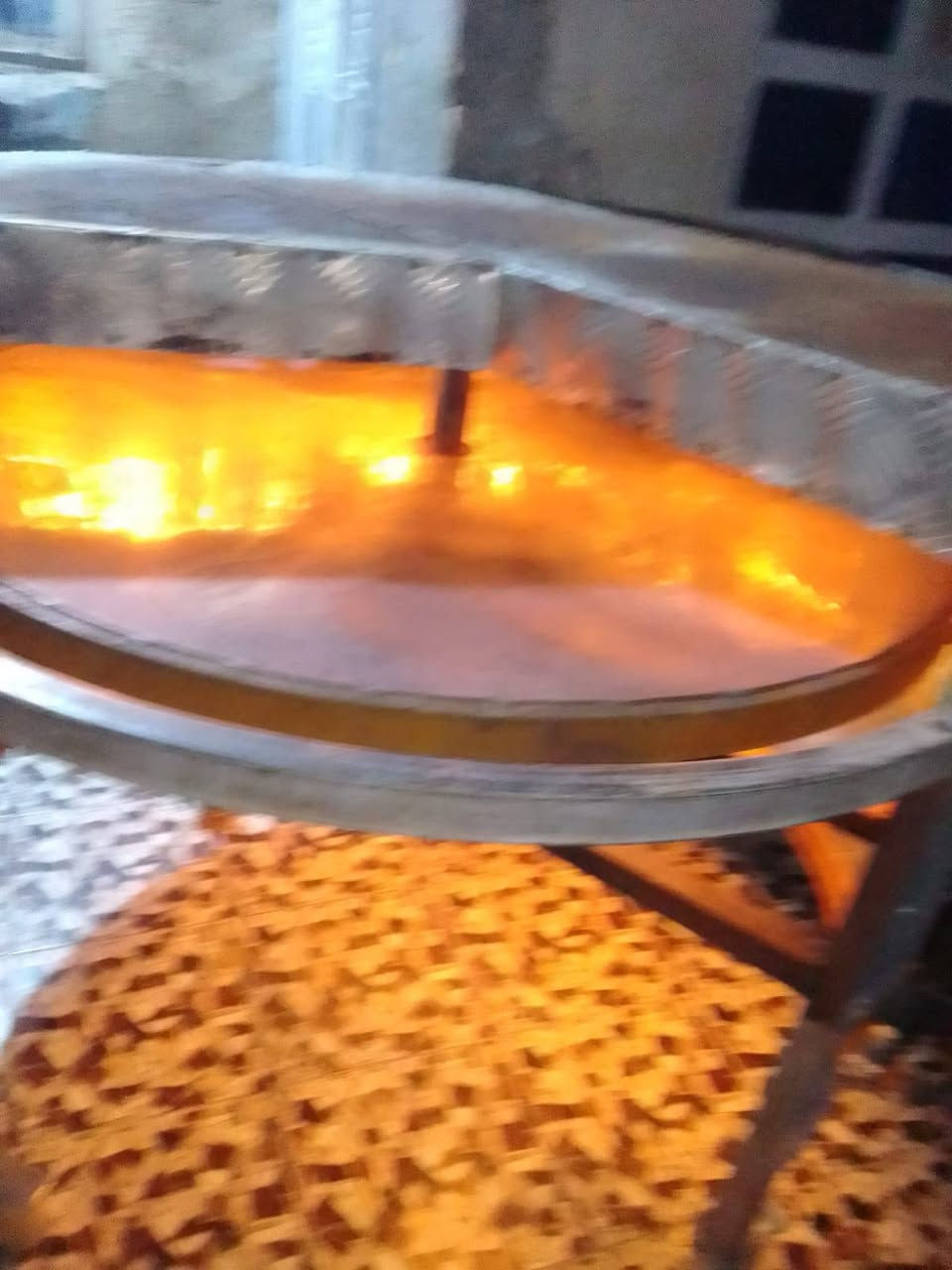 السلام عليكم اخوان فرن للبيع اخو الجديد استعمال كلش بسيط ماخذه بمليون وربع الله شاهد اريده ب900 حجم جبير 
مكاني الطارميه قرب مدرسه الشهيد رائد ***********
