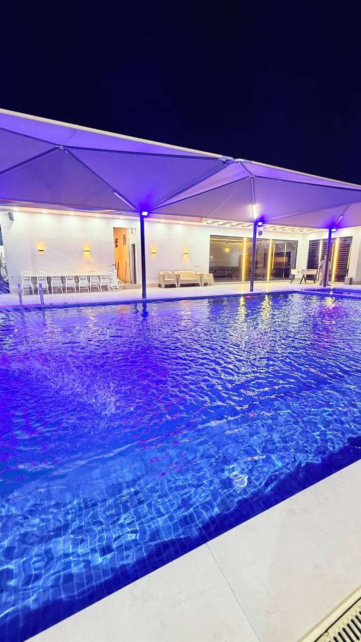 السلام عليكم
مزرعة رقم 185🔸بلد🔸
مزرعةvip جميلة 🏡
ملعب خماسي⛳
 بليارد منضدة فيشه🎮
جميع الالعاب للأطفال🛝
غرفتين وصاله ومطبخ وحمام ٣✅
باربيكيو جاهز مع تنور▪
مسبح ١٣ م في ٨ 💦
مسبح اطفال 💧
كراج نت سبالت مؤثثة بالكامل✅
تصوير شركة ومنصة المصطفى لسياحة مسابح العراق✨
للحجز واتساب 
💚***********💚
💚***********💚
رابط تطبيق ومنصة المصطفى
https://almustafa.bookifyiq.com/catalog
تطبيق المصطفى ينصح الزبائن عند مراسلة اي رقم من ارقام موظفين التطبيق ان يكون لديكم  ماستر مبلغ التثبيت حاضر لا ان تراسل وتطلب تثبيت الحجز على يوم غدا التثبيت يكون بنفس اللحظة من التطبيق لكي تضمن ان يكون الحجز لك وبنفس المزرعة التي طلبتها ...عبي الماستر وراسل الموظفين موجوده مزارع كل العراق..
اقل استلام للعربون♦100ألف♦
