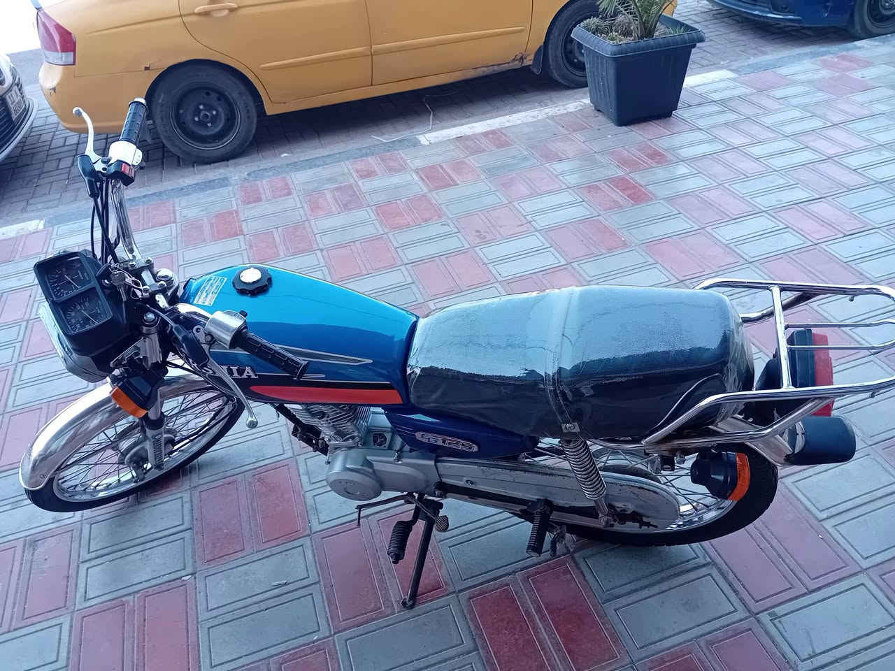 دراجه ارشه ٢٠٢٠ أوراق ضايع بالبيت شاهدالله كفاله عامه من اي شي حته اكتب عليه بالمكتب مكاتبه اسوي اله دراج نضيفه .السعر 450 الف بيه مجال قليل .رقم الموبيل . ***********
