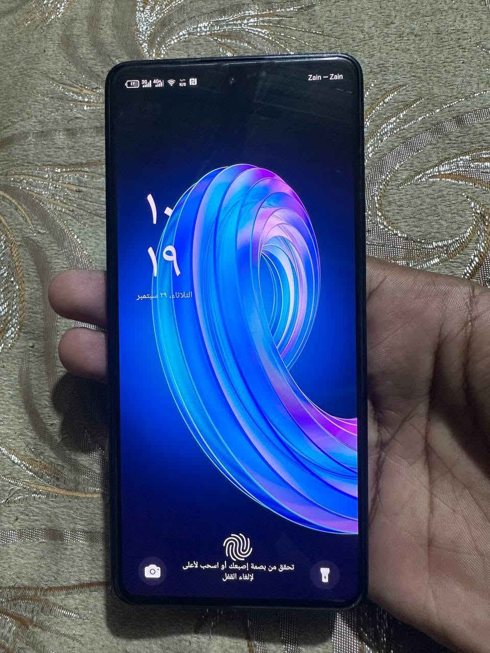 انفنكس نوت 30 VIP جهاز راقي مواصفاته 
شاشه سوبر امولد 120 هرتز بصمه بالشاشه
ذاكرة 256 عشوائية 24
كامرة دقه 108 ميجابكسل
معالج دايمنستي 8050 
جهاز مكفول من الفتح والتصليح فقط واقيه مال كامرة بيها كسر تريد تبدله أو تخليه ماعليه 
سعر الجهاز 190 قفل 
رقمي ***********

نص مكتوب في الصور:
- ١٠:١٩ م هاتي اسم الجهاز Infinix NOTE 30 VIP التخزين ٨,٨٠ غ.ب / ٢٥٦ غ.ب الطراز Infinix X6710 وحدة المعالجة المركزية Dimensity 8050 الكاميرا الخلفية 108M TRIPLE Camera الكاميرا الأمامية 32M البطارية 5000mAh الشاشة 1080X2400 RAM 12.00 GB+12.00 GB إصدار Android 14 معلومات الإصدار