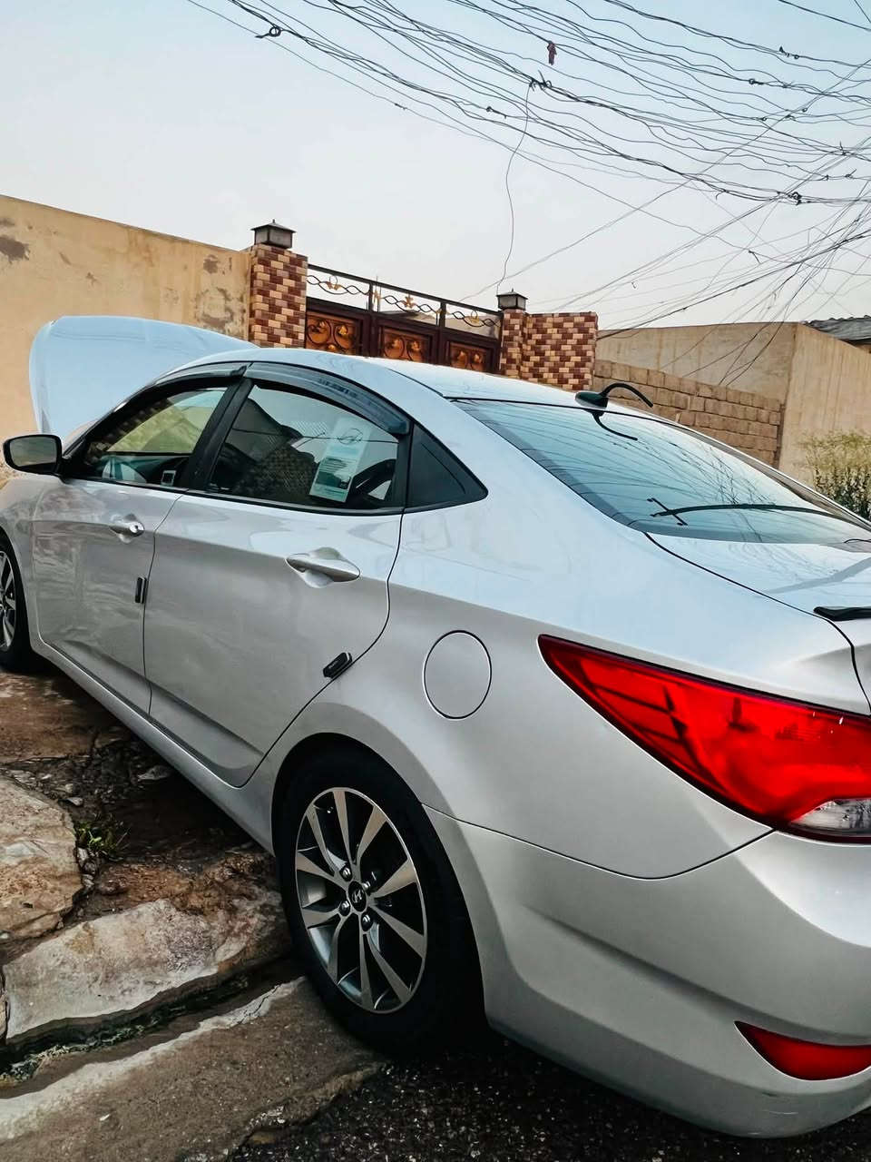 للبيع اكسنت ٢٠١٦ وارد امريكي مكينه ١٦ ضرر بنيد وجاملغ وباب نفر مبدل اصلي نفس اللون  رقم اربيل مسطره سنويه وهزه ساقط مواصفات تحكمات شاشه كامره ويل كروم   كابون بانزين. للتواصل ع رقم ***********
