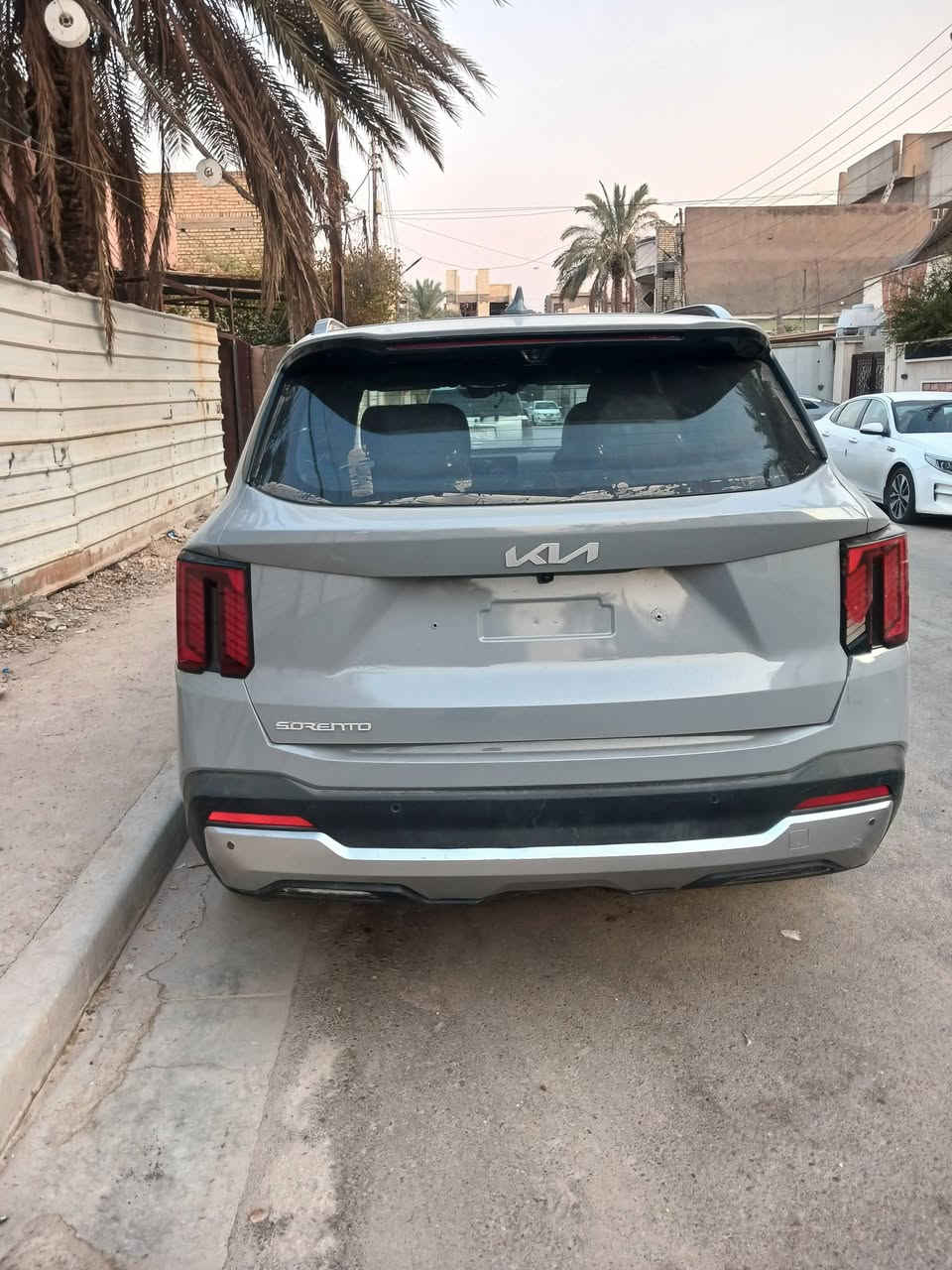 السلام عليكم سورنتو للبيع
2024وارد امريكي 
فول مواصفات 
7راكب 
ماشية تسعة الف 
كتاب شهداء 
بعدها ما مرقمة 
بيها شغلات بسيطة 
مكان الدورة 
رقم الهاتف 
***********
