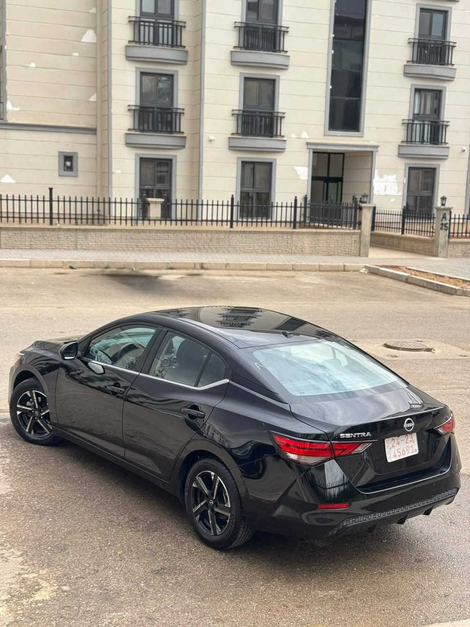nissan sentra ***********
مؤديل (2025) 
مواصفات SV 👉🏻
( به سمه ، ٥ رادار ، خه تى جاده ، شاشه گه وره ، گيج الكترؤنى ، ويل كرؤم ، تحديد سورعه ،) يه ك جاملخ بسوغ پشت و پيش كه پس هه موو شتيكى به شه رت. ٢٠ هه زار رؤشتييه و ٣ مانگ كاتى له گه له*********** أربيل, العراق
