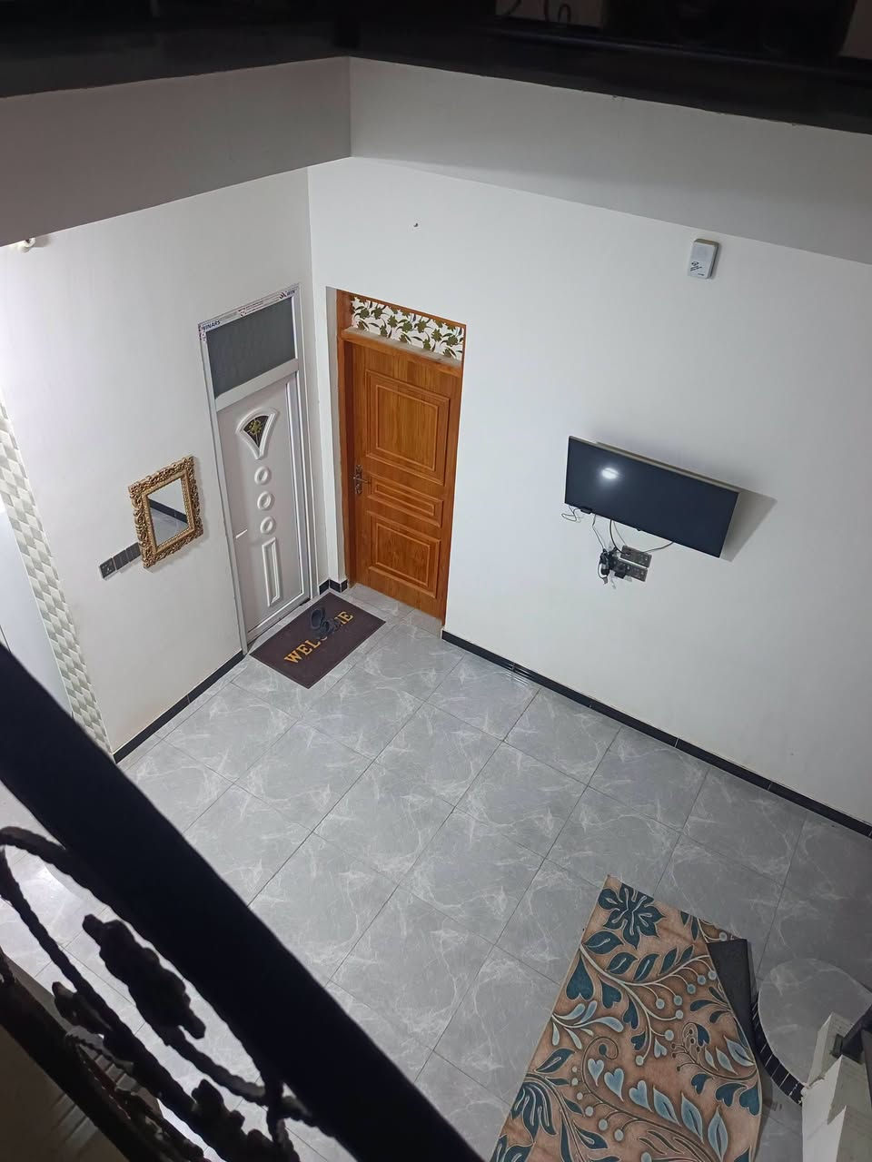 الشموخ نزلة مول الكوخ • ١٠٠م • ٣ غرف