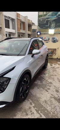 سبورتج 2025 فول كلين خليجي ماشيه 23000km كشنات تدفائه تبريد كشنات بيجي...