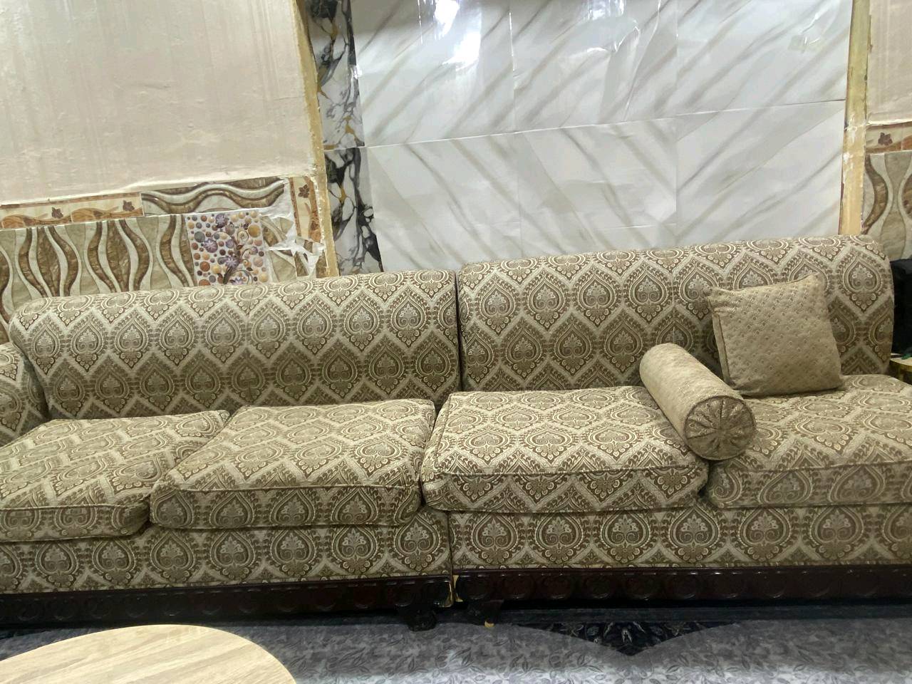 سعر ٤٠٠ العنوان قبله بصرة
