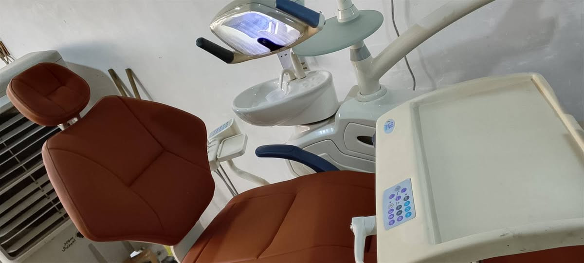 🦷 للبيع كرسي أسنان هايرول 
 مستخدم، نظيف جداً وبحالة جيدة، مناسب للعمل وجاهز للاستخدام.
📌 حالة جيدة ونظافة ممتازة
📌 سعر مناسب
📍 مكتب الهادي دنت
📞 ***********
