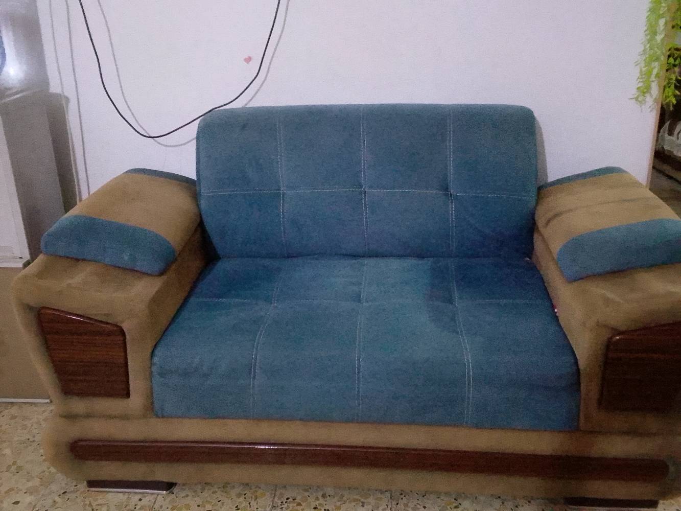 اغراض للبيع وكو ش
جراب امهات النفر وعدد ثلاثه ودواشك هم للبيع