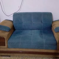 اغراض للبيع وكو ش جراب امهات النفر وعدد ثلاثه ودواشك هم للبيع