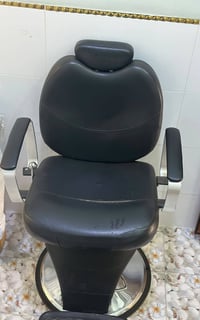 شباب كرسي للبيع شرط اي عيب مابي سعر (١٦٠ الف ) وبي مجال للستفسار (٠٧٧٠...
