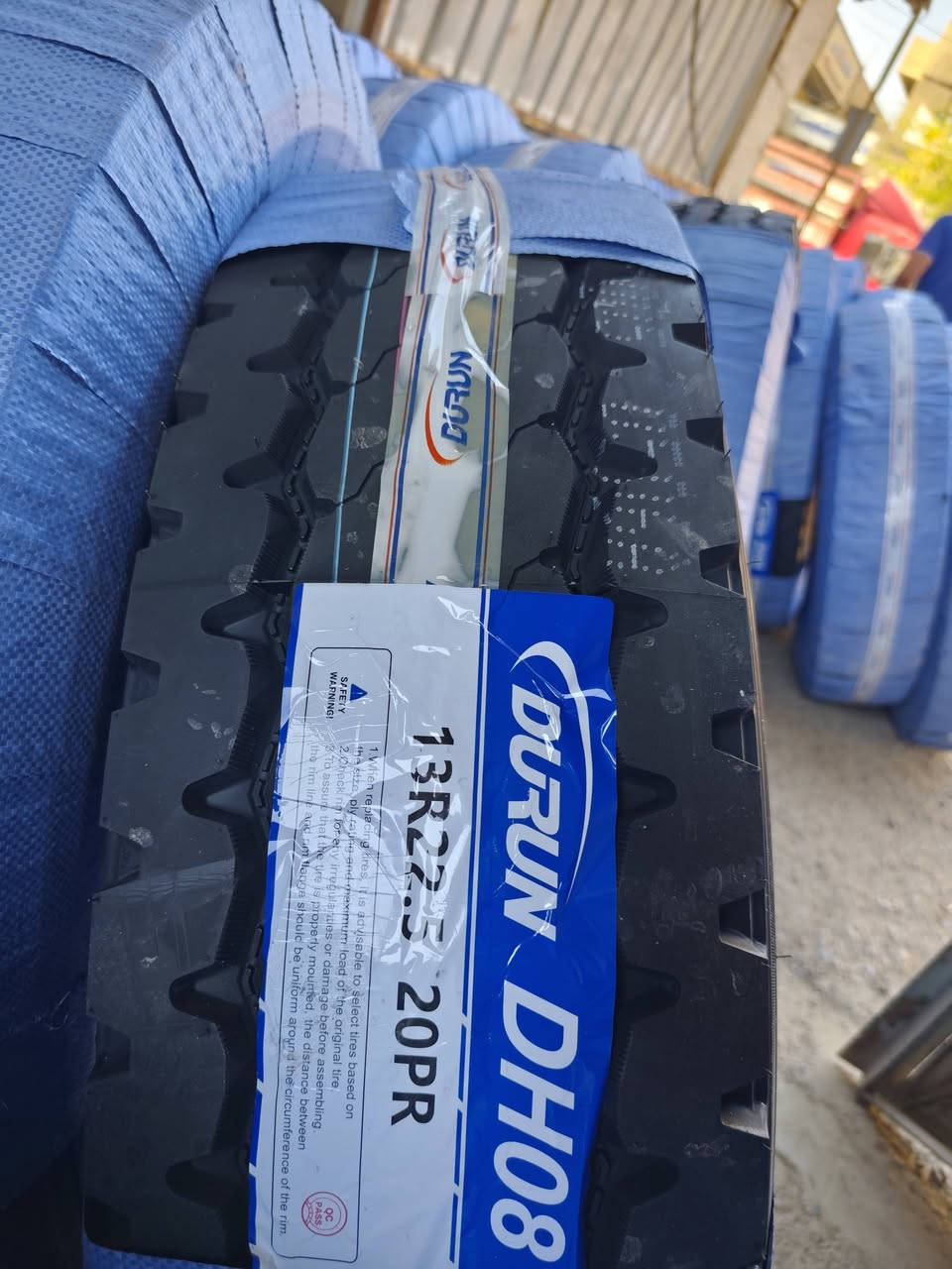 تم وصول اطارات  صيني 13R22,5
رقم النقشه DH08
انتاج 2026
20 قاط
العنوان بغداد مجمع مشن طريق معسكر الرشيد 
الاتصال على الارقام التاليه 
***********
***********
***********

