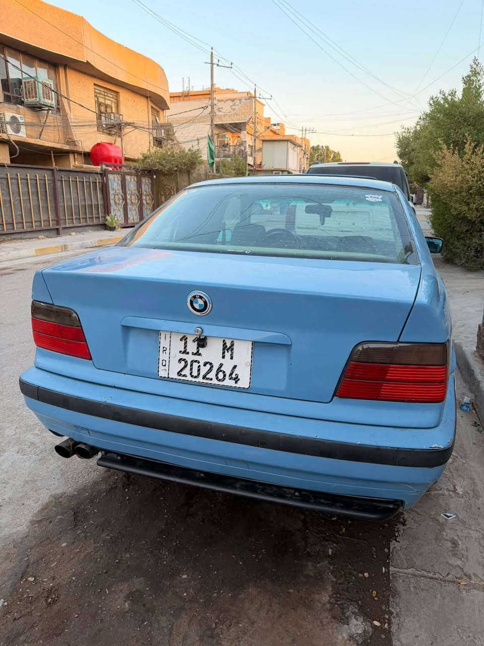 السلام عليكم
بي امًE36
موديل1993
وارد ياباني 
مكفوله من الضربه فقط مصبوغه عام وبيها طخه بل جاملغ الأمامي 
مكينه 6تك فانوس كير اوتو 
رقم بغداد دولي الجديد هزه جديده تحويل مباشر كير مكينه مكفولات غرفتها نضيفه كل نقص مابيها بس كمبريسر تبريد 
تخم تاير اويل جديد  عليها منضومه زنون اصلي 
رقم وبي وتساب***********
