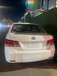 ٢٠١١ • اوتوماتيك • تحويل مباشر