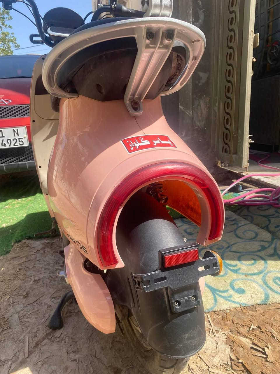 السلام عليكم دراجه شحن للبيع 

اربع بطاريات ما مدبلات..
موديل حديث🛵
لون مميز ونادر 
تايرات جديد  ..كهربائيات كله شغال مشتريها ب600 من ياسر كلواز روح لسوك واسال وشوف سعرهن
السعر250الف  
الشراي يجي خاص  
شخوط خفيفة جداً.✨ 
شغاله بس بصمه 

***********
