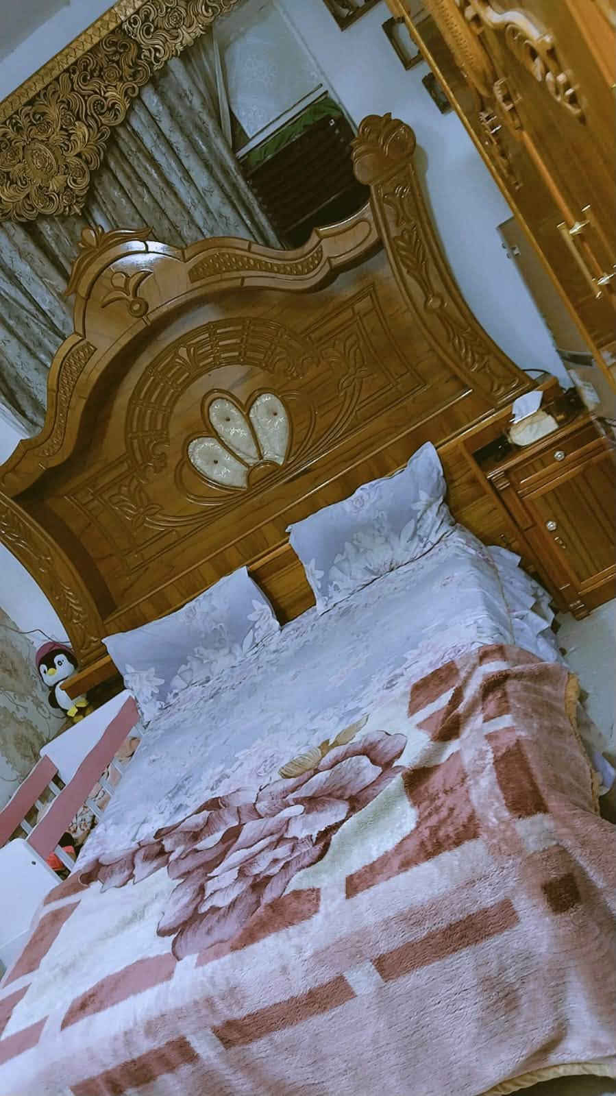غرفه نوم تزكام جديده مابيه اي ضرر ستخدام بس 6اشهر سعر مليون و700 وبيه مجال ***********
