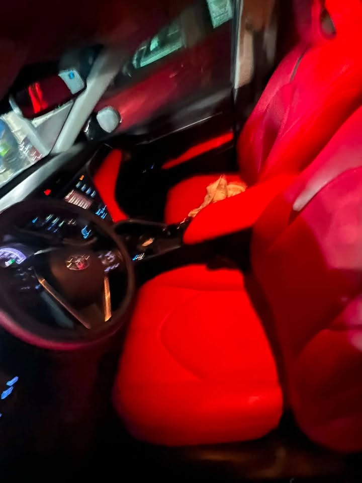 �🔥 للبيع | كامري SE 2018 وارد أمريكي 🔥🔥

🚘 Toyota Camry SE 2018
🇺🇸 وارد أمريكي
⚙️ محرك 4 سلندر 2.5
⭐ SE فل مواصفات — عدا الفتحة
🎨 صبغ قطعتين فقط
✨ سيارة نظيفة ومحافظة عليها

✅ مواصفات SE
✅ شكل رياضي وأنيق
✅ الفحص مفتوح للجادين
✅ جاهزة للاستخدام

💎 السيارة تستاهل المعاينة

📍 الموقع: الأنبار – الرمادي
📞 للتواصل والاستفسار:
***********
