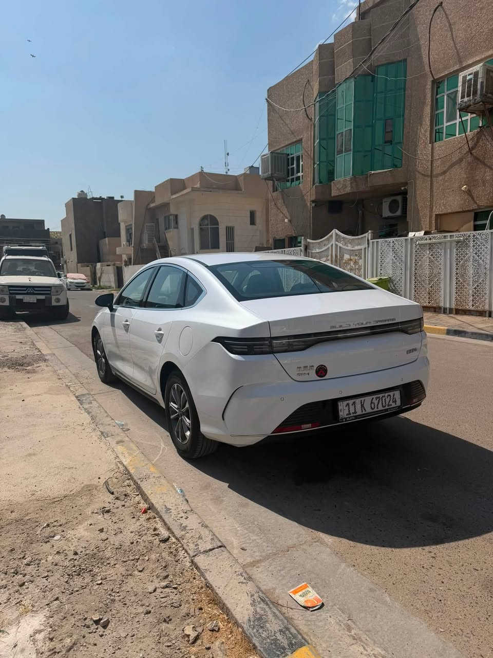 بي واي دي ديستروير / BYD Destroyer 

بي واي دي ديستروير / BYD Destroyer 

موديل 2025 / المشي الكلي 3840 كيلو / رقم 

لون ابيض / بأسمي تحويل مباشر / حرة 

رقم بغداد الانكليزي 

شاشة محدثه ومنزل كل التطبيقات 

السيارة كاملة مع جميع ملحقات الشركة 

ـــــــــــــــــــــــــــــــــــــــــــــــــــــــــــــــــــــــــــــــــــــــــ

مواصفات السيارة 

بصمة تشغيل / بصمة ابواب / تشغيل عن بعد / حساس خلفي

شاشة اصلية / كامرة خلفية / هاند بريك بصمة / كشنات جلد 

تحكم استيرن جهتين / لد امامي / بك لايت لد / لايت زنون  

ويل كب كروم / اشاير بالمري / شاشة قلابه / مثبت سرعة

ــــــــــــــــــــــــــــــــــــــــــــــــــــــــــــــــــــــــــــــــــــــــــ

السيارة مكفولة من الصبغ والبارد

عدا ملاحظات بسيطة رصعات

#السعر 19,800,000 عراقي وبيها مجال بسيط

مكان السيارة / بغداد / الغزاليه 

للأستفسار 

*********** متوفر واتساب او اتصال
