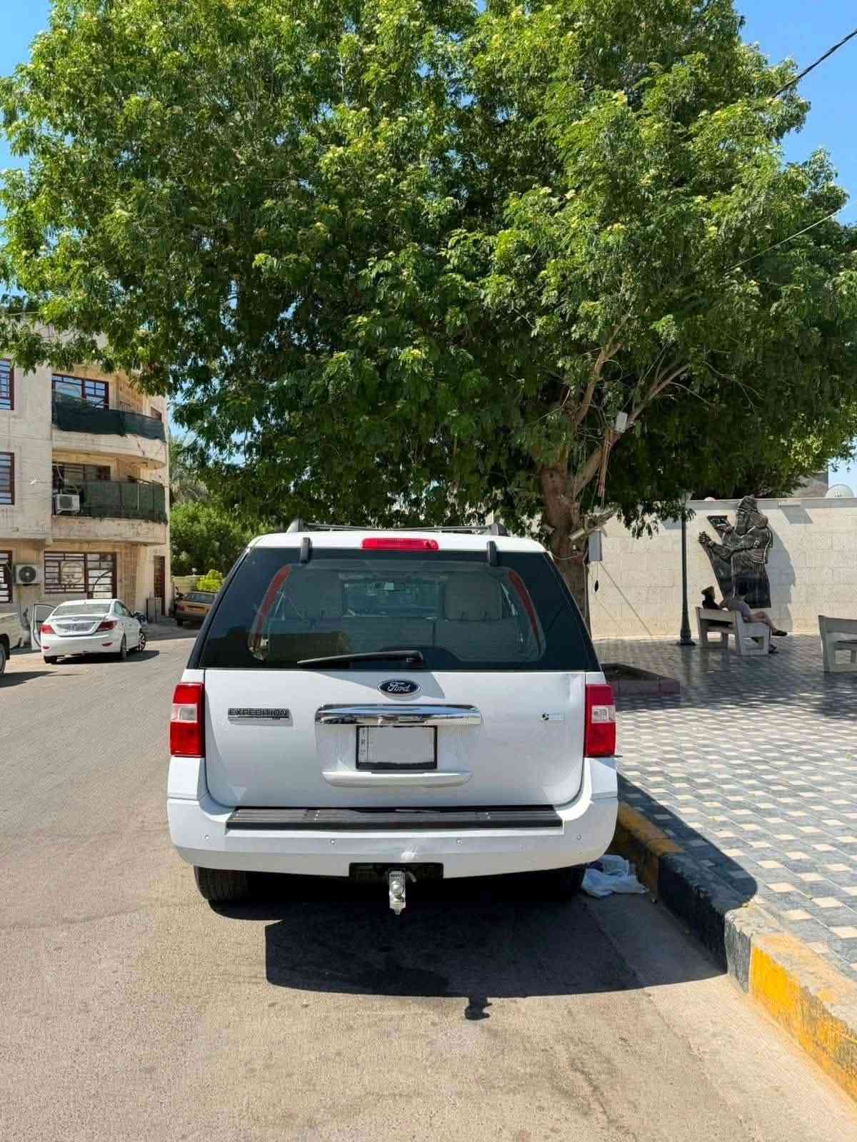 السلام عليكم
فورد اكسبديشن موديل ٢٠١٣ خليجي مكفولة بيها ملاحظات بسيطة جدا وابيعلك شرط الفحص والسونار محرك كير هم كفالة تبريد اصوليات سنوية بسمي قبل ٣ اشهر من حولتها السعر ١٤٠ بيها مجال بسيط جدا مكاني حلة مركز
***********
