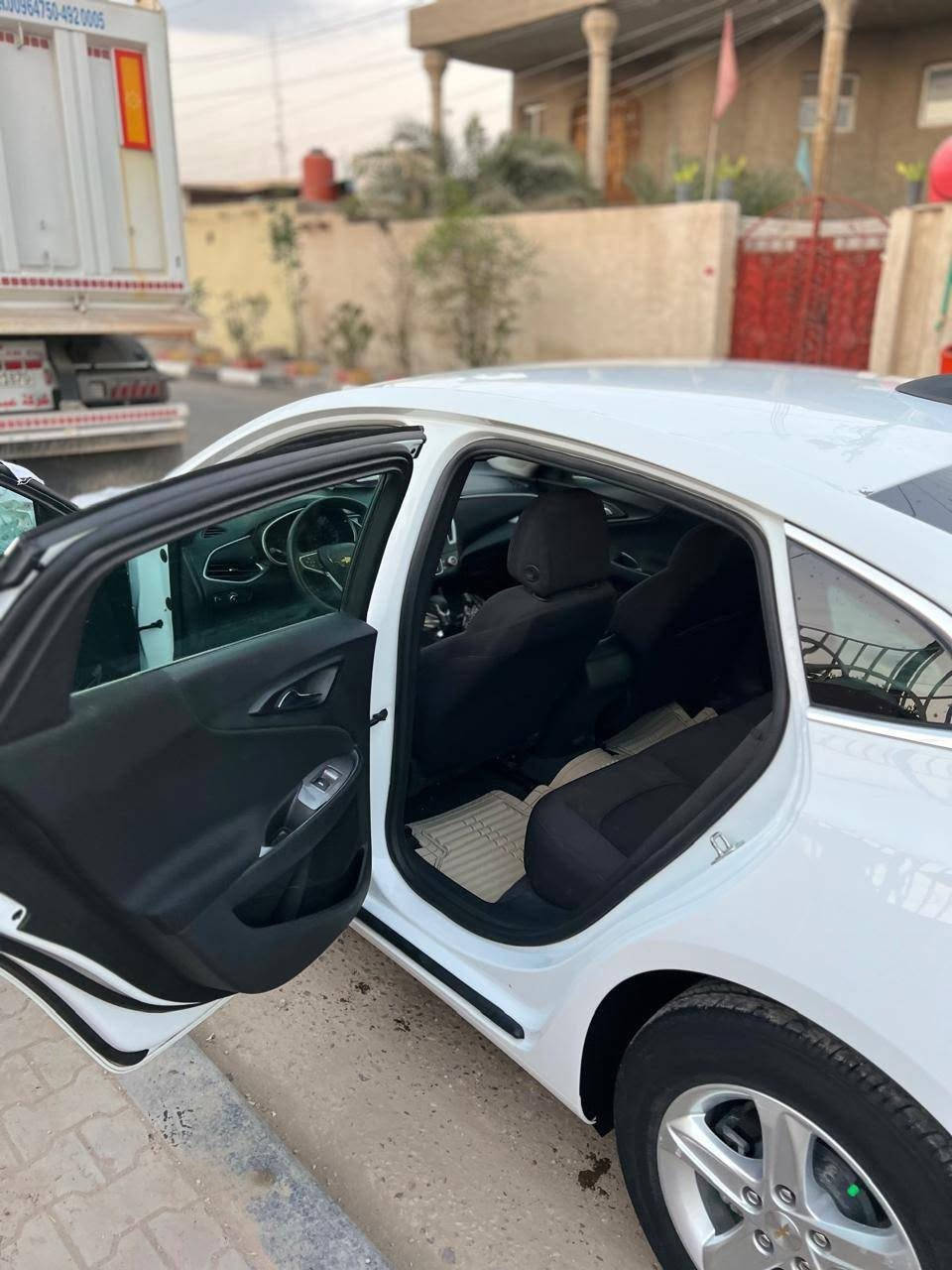 سلام عليكم
/ ماليبو مديل / ٢٣ / ال تي 
 سياره كفاله ماعده البنيد امبدل كير مكينه تبريد كله كارتون رقم بصره معوقين بدون مراوس بيع فقط السياره جاهزه من كلشي مكانهه بصره للاستفسار ع الرقم *********** السعر ( ١١٥ ) بيهه مجال كلش قليل
