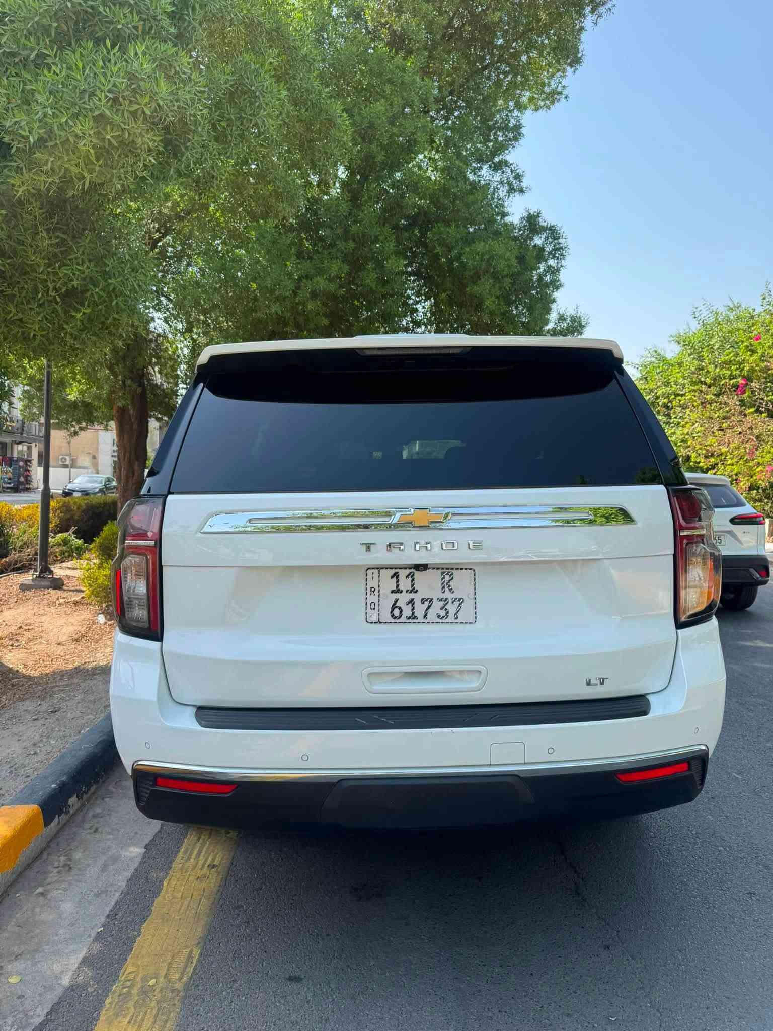 سلام عليكم
تاهو 2021
LT
بصمه تشغيل عن بعد
كشنات جلد كهرباء 
جنطه كهرباء 
شاشه جبيره 
كامره 360
كشن منفصل 
وباقي مواصفات معروفا 
ماشيه 120ميل 
وارد امريكي حادث جاملغ مبدل نفس الون 
السياره بدون صبغ بدون ايرباك 
عنوان بغداد البياع 
***********
سعرها 365وبيها مجال
