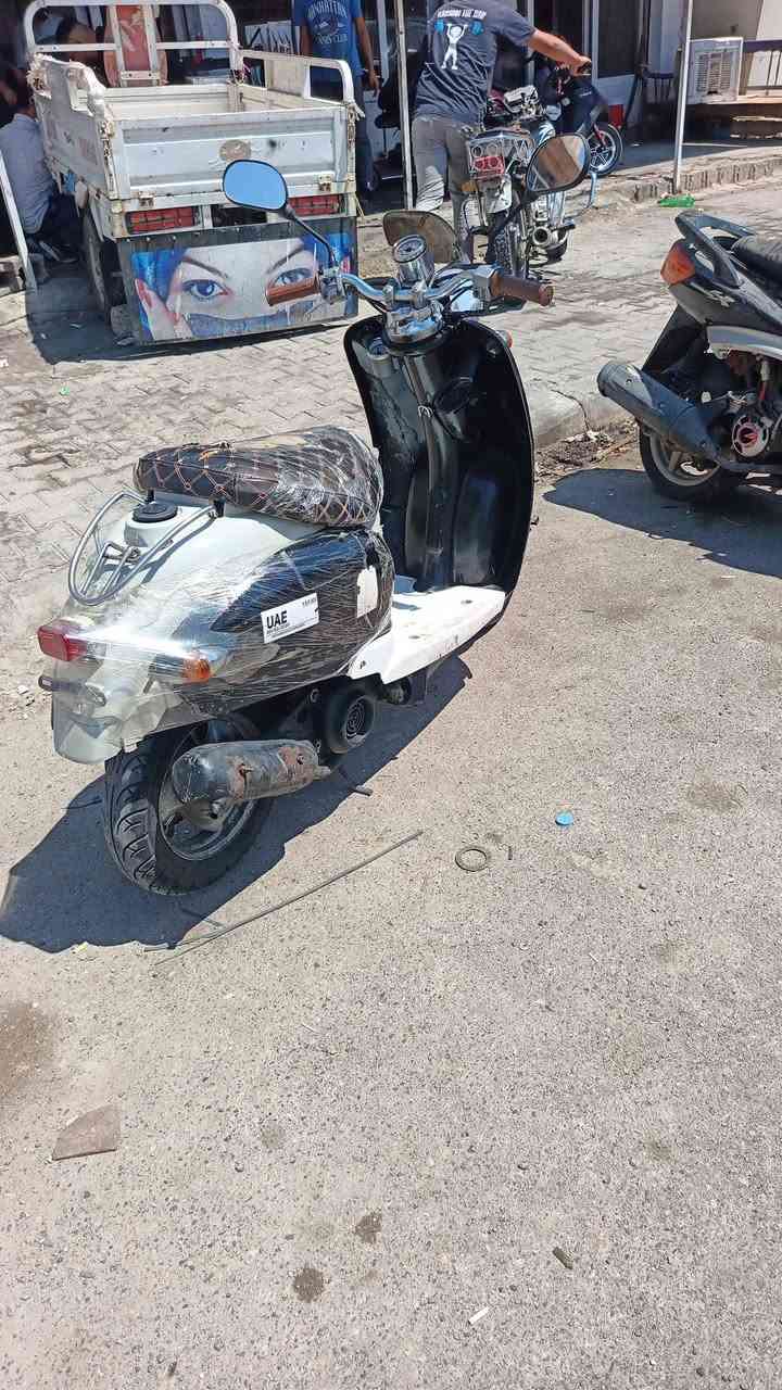 دراجه عبد الحليم فحل للبيع كلها عل البلاد قفل استيرن اوقفل تاير الخلفي سعر 350اوبيها مجال عنوان كركوك ***********
