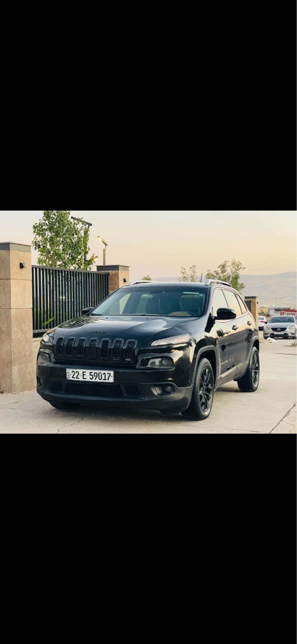 شيروكي ٢٠١٩ • جلد • شاشة