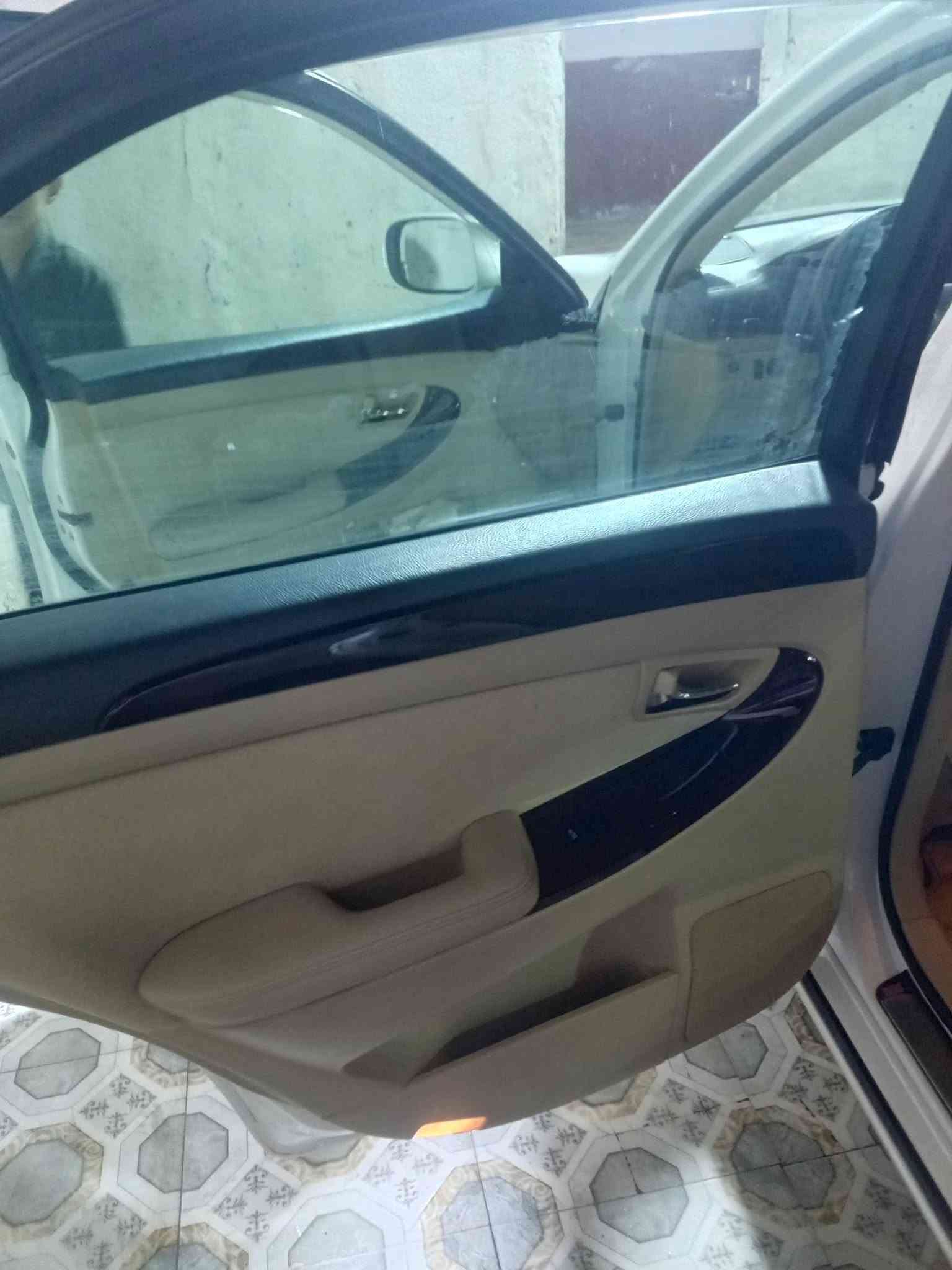 سلام عليكم شاهينه كفالة عامه شاصي 82السياراة مزاد دوله نزول جديد الفين وسبعه العنوان بصره زبير السعر 148
الاستفسار اتصل***********
