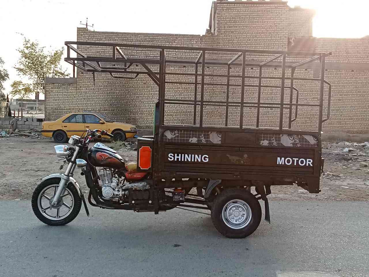 ستوته جمره للبيع موديل (2022) بيه مكينة (2025) شركة النور 🧧 كمرك مدفوع
السلام عليكم ورحمة الله وبركاته 📍 
ستوته جمره للبيع موديل (2022),,🪬
الستوته بيه مكينه جديده (2025),,🪬
الستوته شركة النور الاصلي,,🪬
الستوته مدفوع كمركه وكامله يعني كبل ترقم وبيه معامله واصله للرقم,,🪬
الستوته جديده وحلوه وما ناقصه برغي تاخذه وكبل للشارع 
الستوته كله شغاله وجديدة/تخم تاير/محجر ابو الفره/المكينه خير من الله/شاصي وركبه مكفول/بدي مخشب وكامل/🪬🪬🪬🪬
.
السعر/2000 وبيه مجال بسيط حك الجيه ✅ 
العنوان/ بغداد الحسينية مال الراشدية ✅ 
اي استفسار الاتصال/***********
